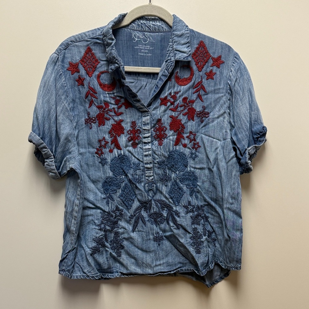 T.J.Maxx Blue and Red Embroidered Blouse